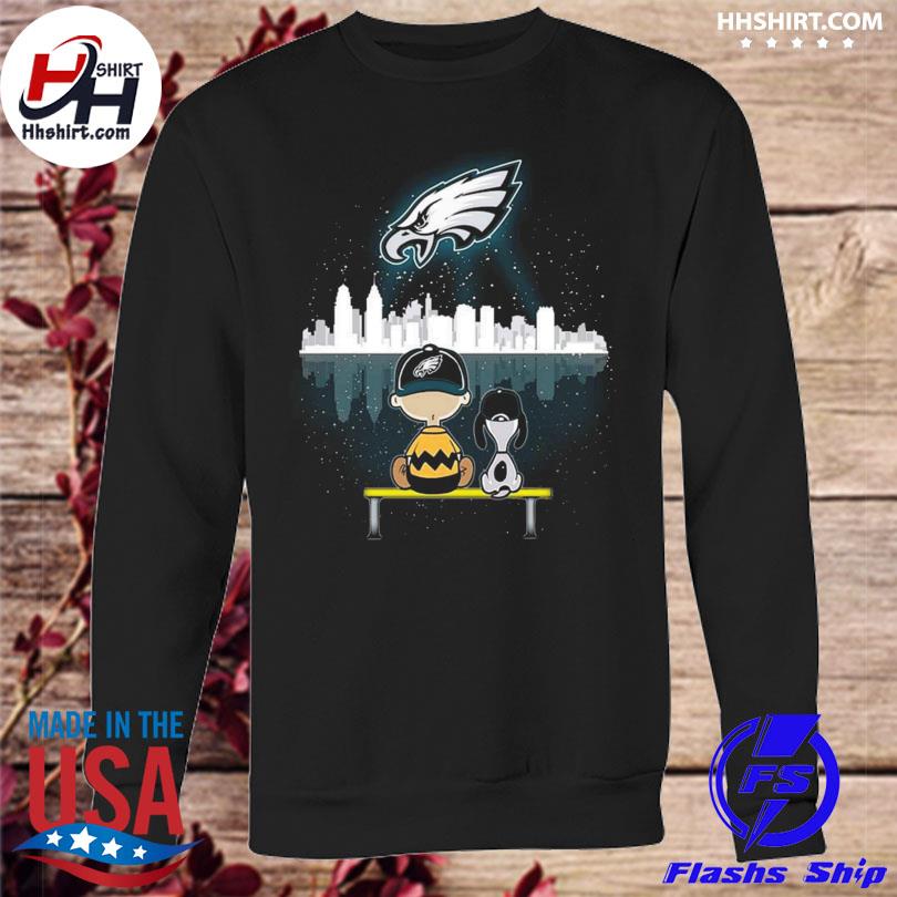 Charlie Brown And Snoopy Dog Watching City Philadelphia Eagles T-Shirt -  TeeNavi